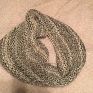Infinity scarf